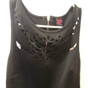 2B Bebe crop top